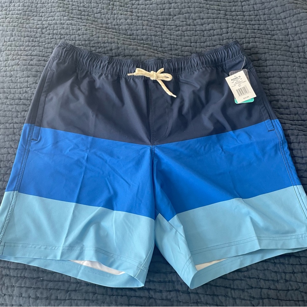 NEW Trinity Coast Men’s XLT Blue Combo Swim Trunks